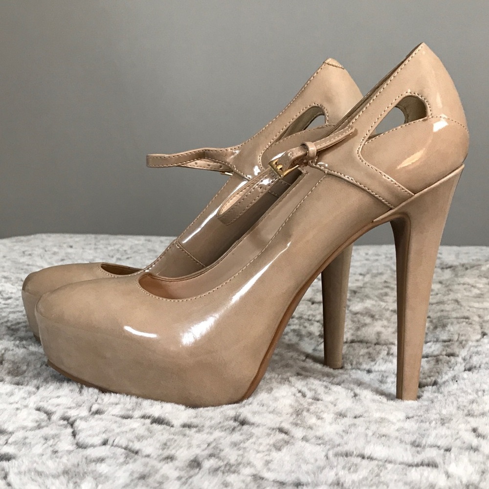 Nine West Nude Heels